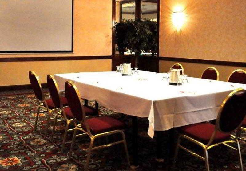 Fullerton Marriott At California State University Facilities photo