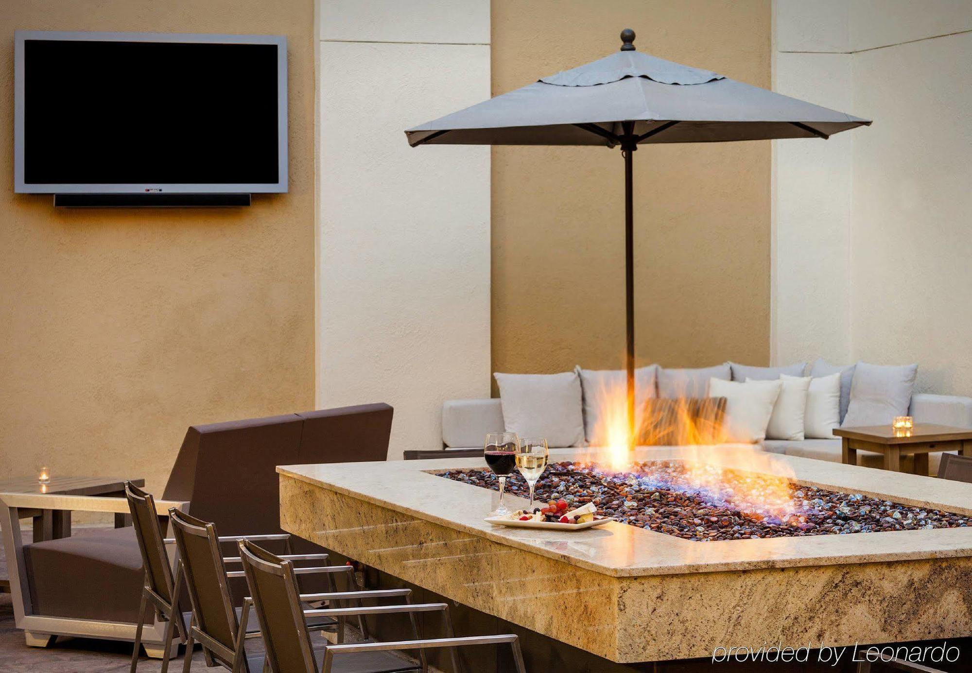 Fullerton Marriott At California State University Exterior photo